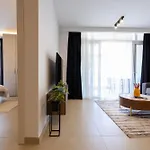 Apartment Cozy Living 2 Bedroom Walk To Sea St. Paul's Bay