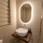 아파트 Cozy Living 2 Bedroom Walk To Sea 세인트폴스베이