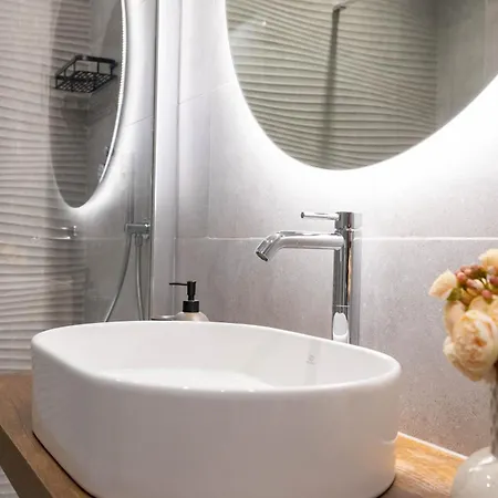 Lejlighed Spacious 2 Bedroom *