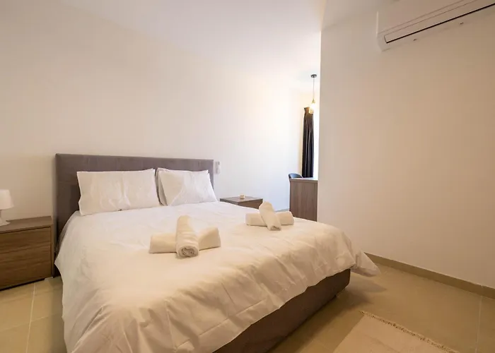 Spacious 2 Bedroom Daire St. Paul's Bay