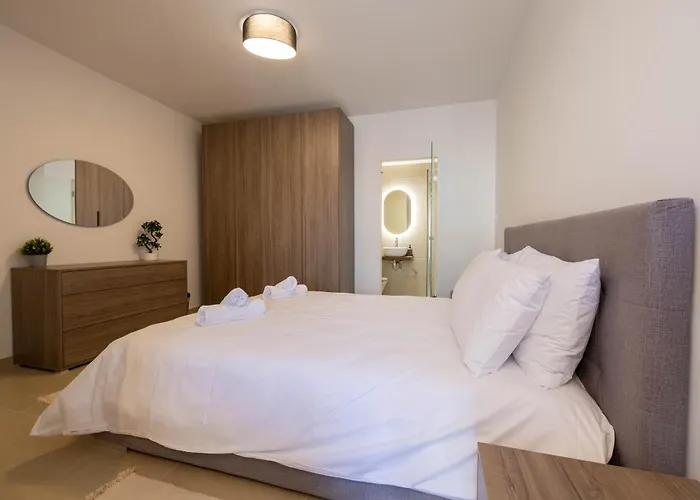 Spacious 2 Bedroom * St. Paul's Bay