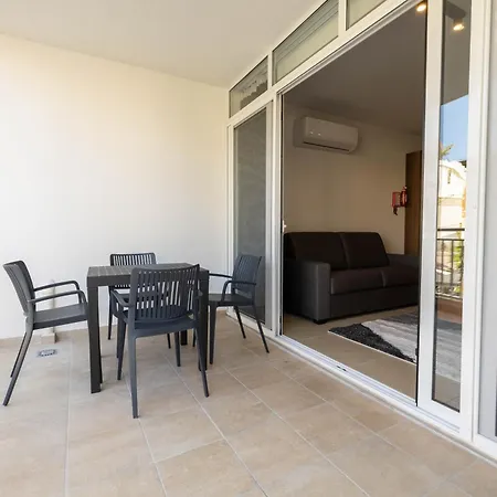 Apartamento Cozy Living 2 Bedroom Walk To Sea *