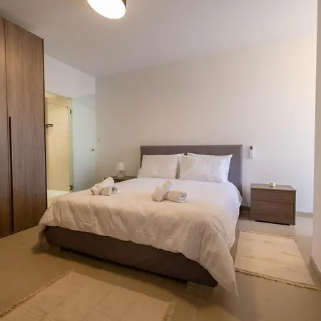 Cozy Living 2 Bedroom Walk To Sea Apartamento St Paul's Bay